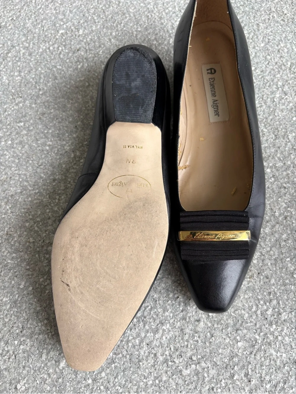 Vintage Etienne Aigner pumps size 9